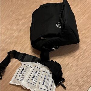 Black Insulated Carry Bag